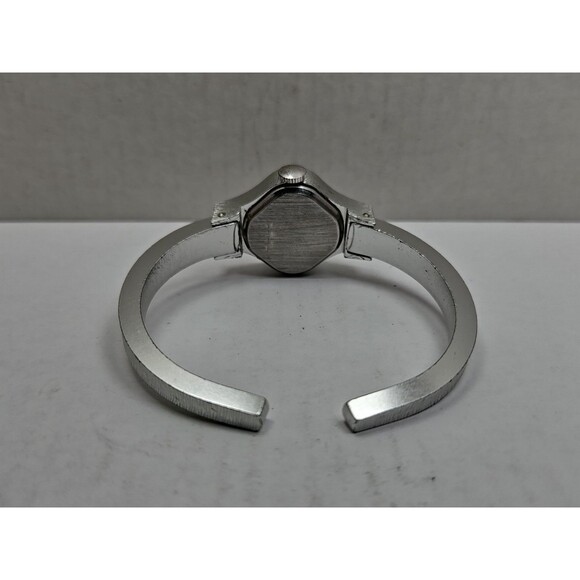 Vintage Timex Womens Textured Aluminum Manual Wind Silver Watch Cuff Unique main image 8